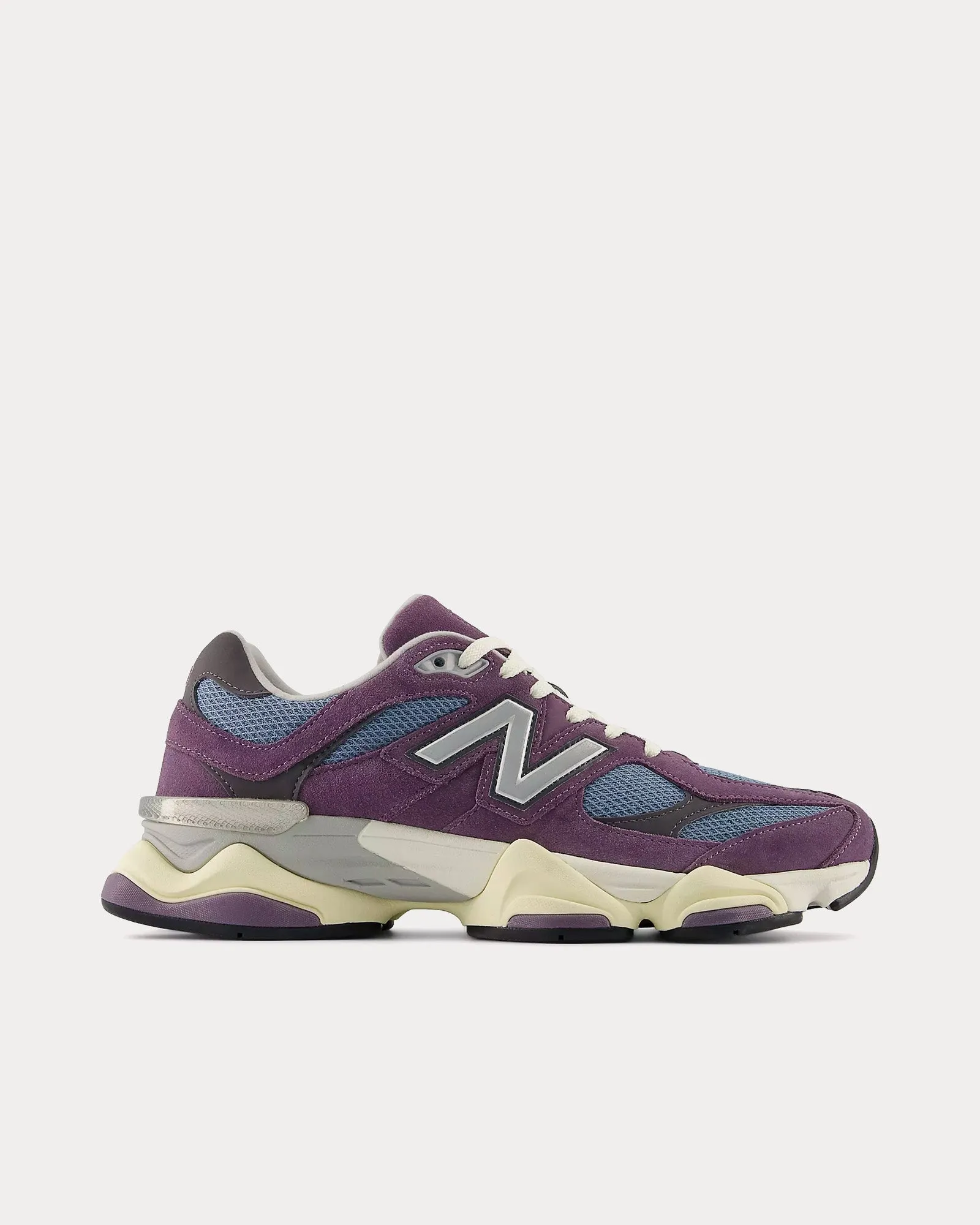 9060 Shadow / Arctic Grey / Silver Metallic Low Top Sneakers