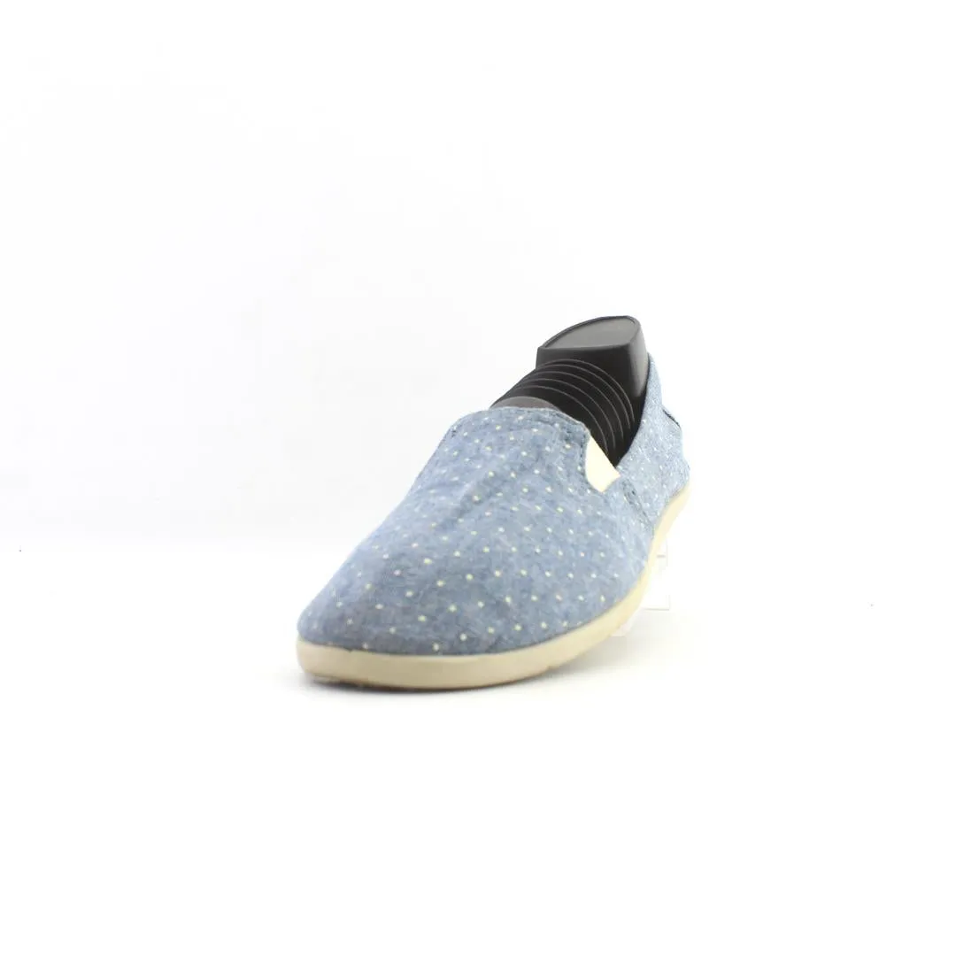 AIR WALK AVIA
