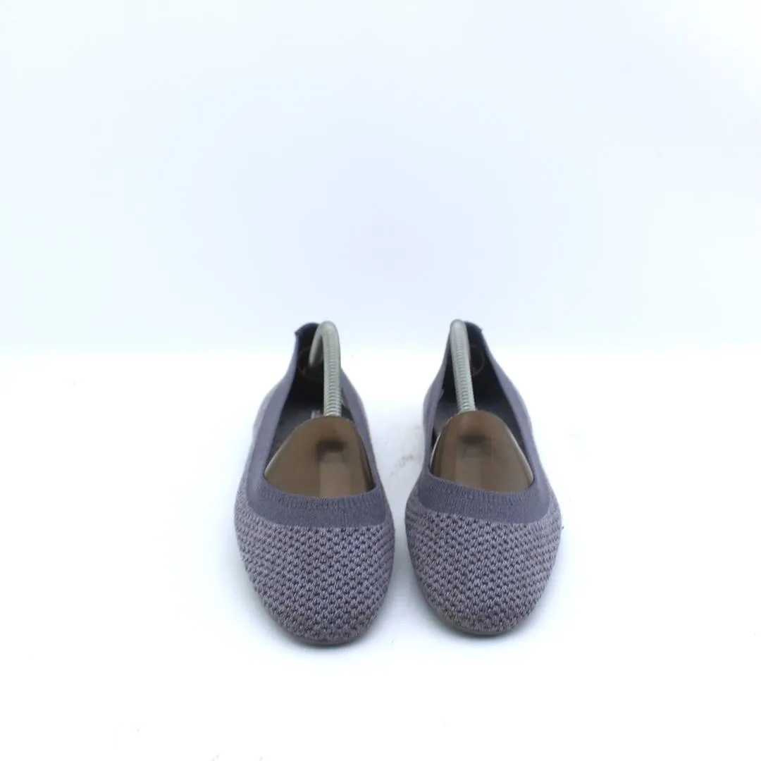 ALLBIRDS .