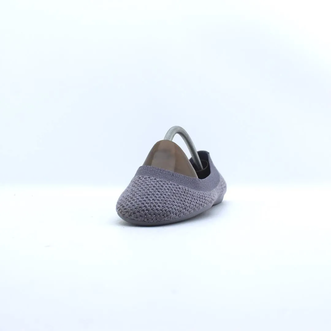 ALLBIRDS .