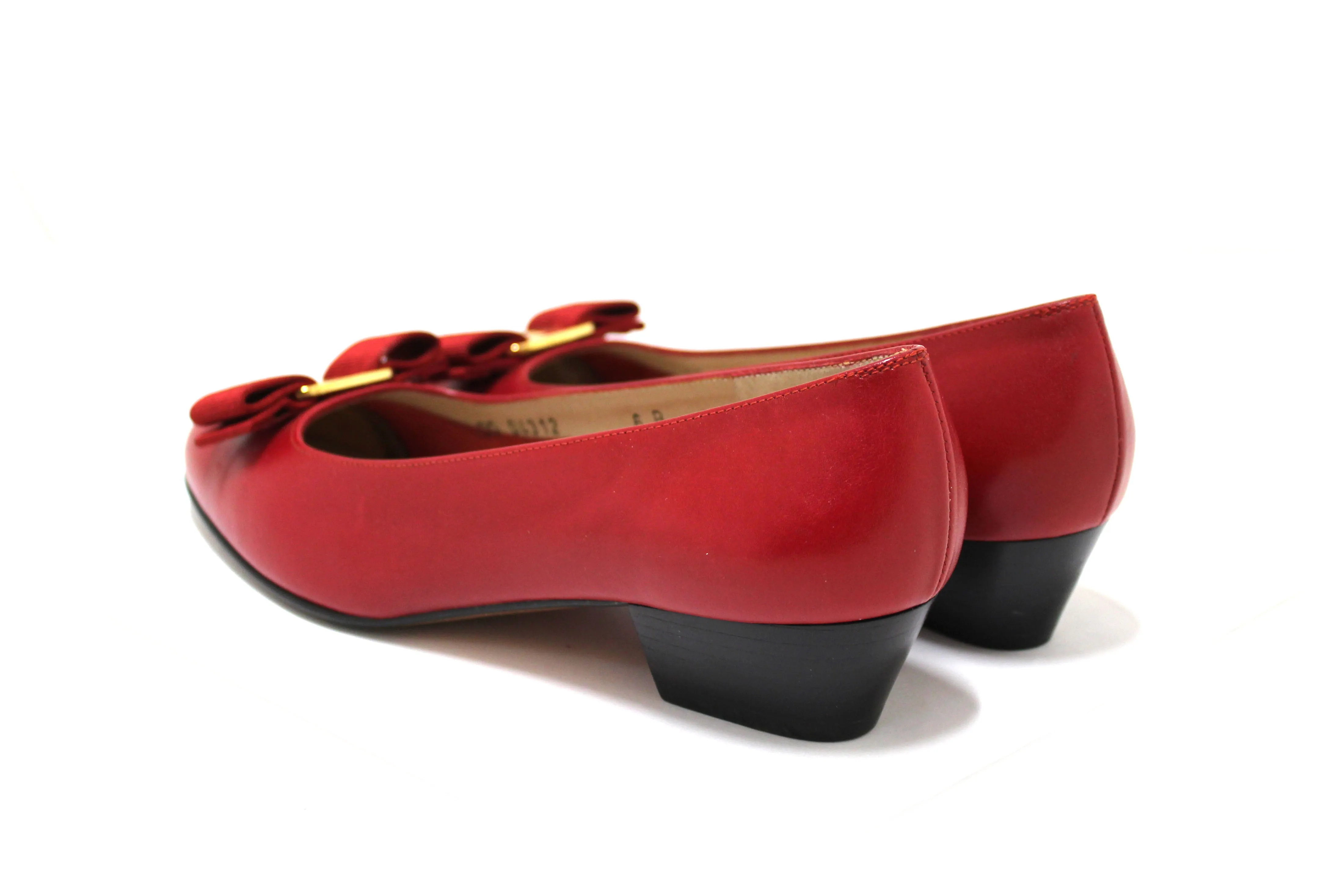 Authentic Salvatore Ferragamo Calfskin Red Leather Kitten Heel with Bow Size 6B