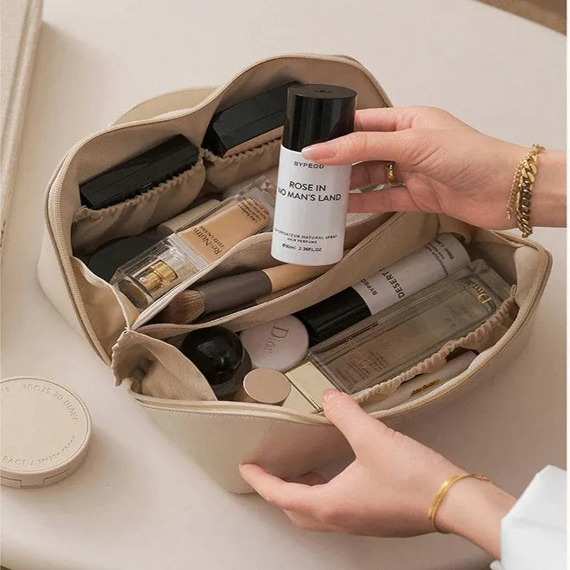 Chic Voyage Deluxe Makeup Bag – Large Capacity Leather Cosmetic Organizer