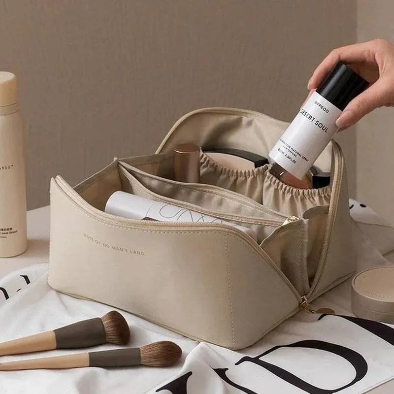 Chic Voyage Deluxe Makeup Bag – Large Capacity Leather Cosmetic Organizer