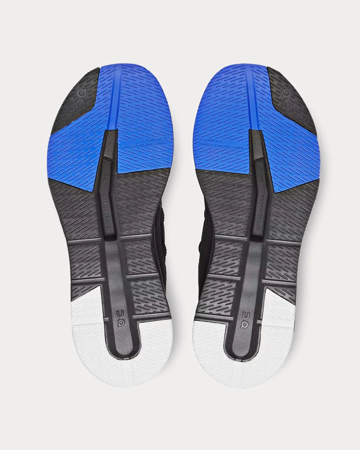 Cloudeasy Sensa All Black Running Shoes