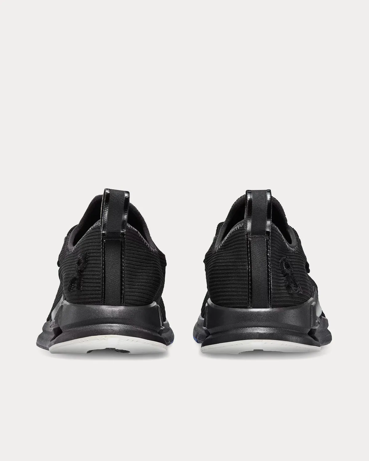 Cloudeasy Sensa All Black Running Shoes