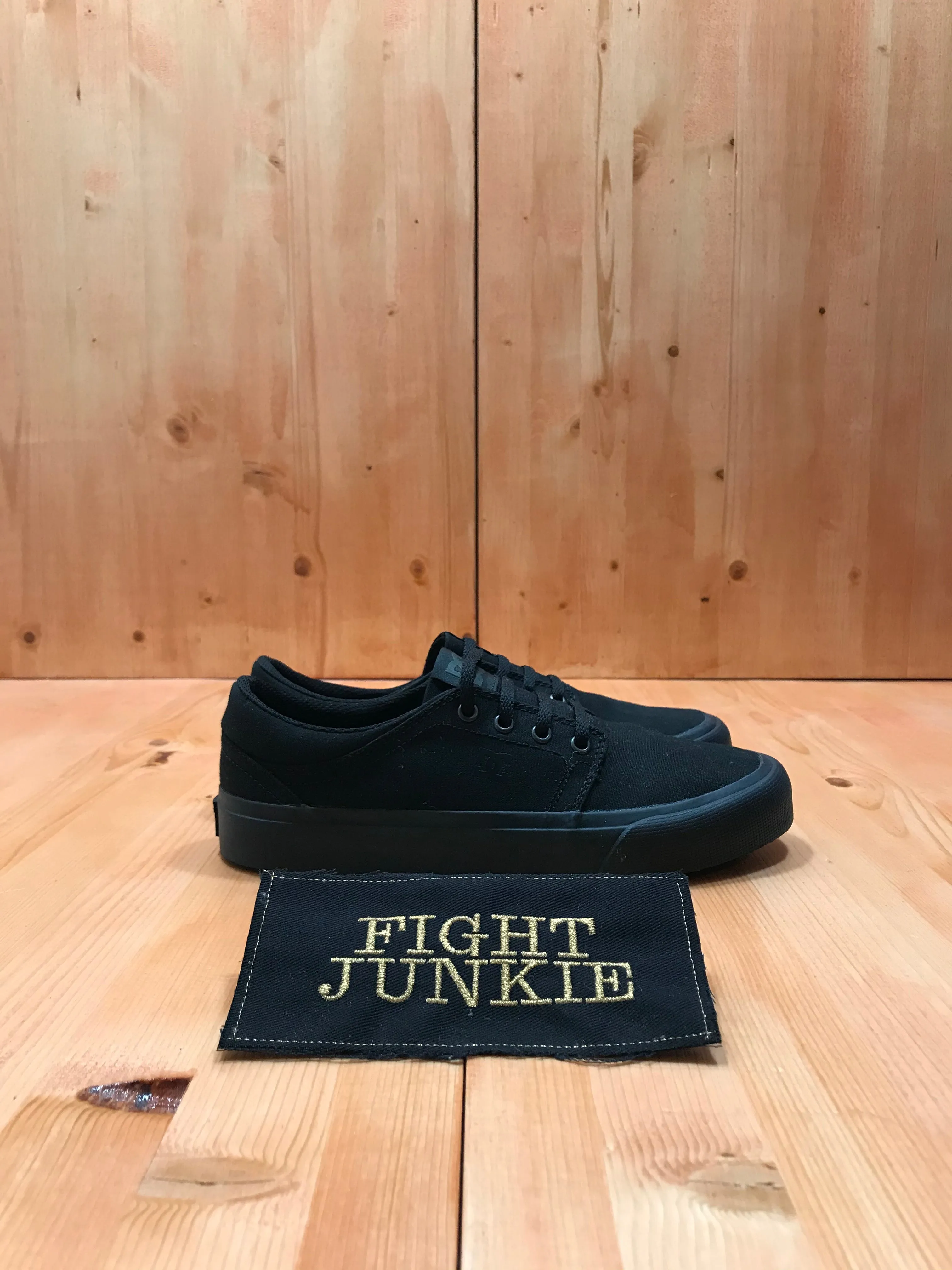 DC TRASE TX Youth Size 5 Low Top Shoes Sneakers Triple Black