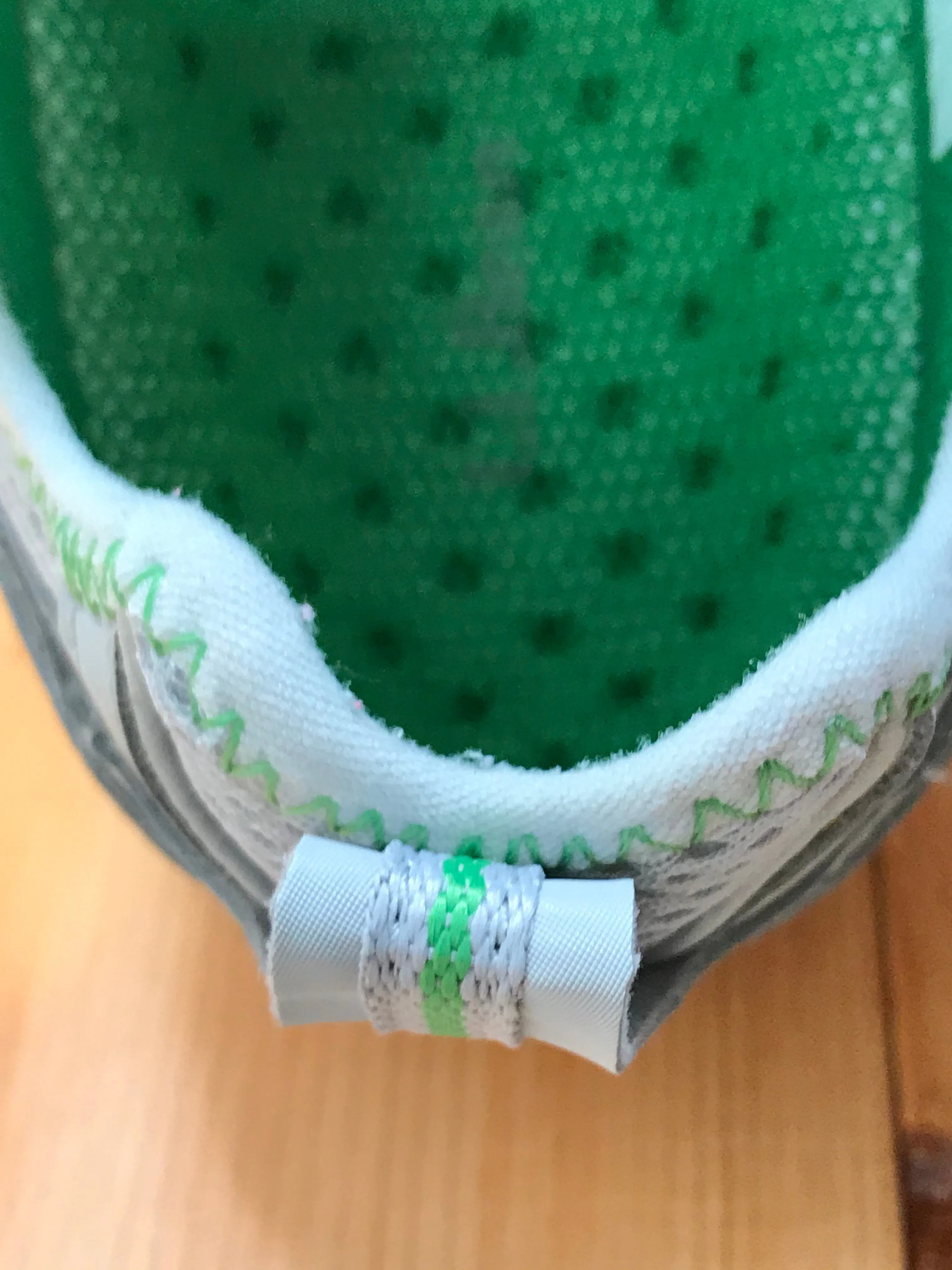 L.L. BEAN LL Bean Women's Size 8.5W Athletic Mesh Water Shoes Sneakers