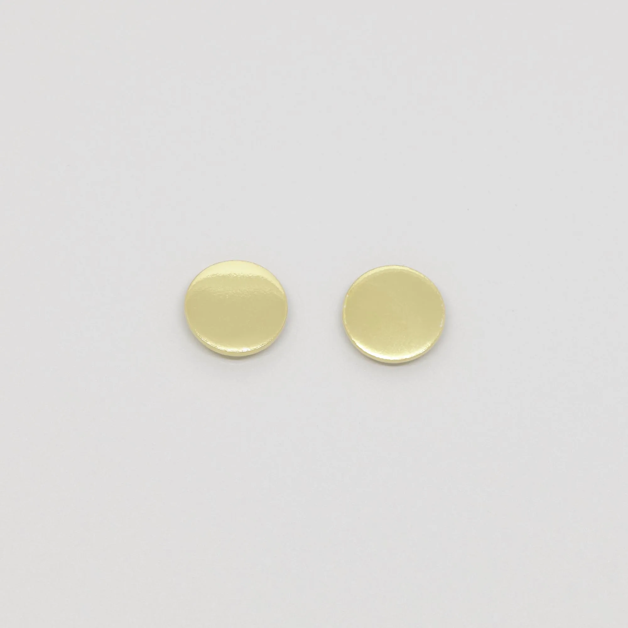 Shiny Disc Stud